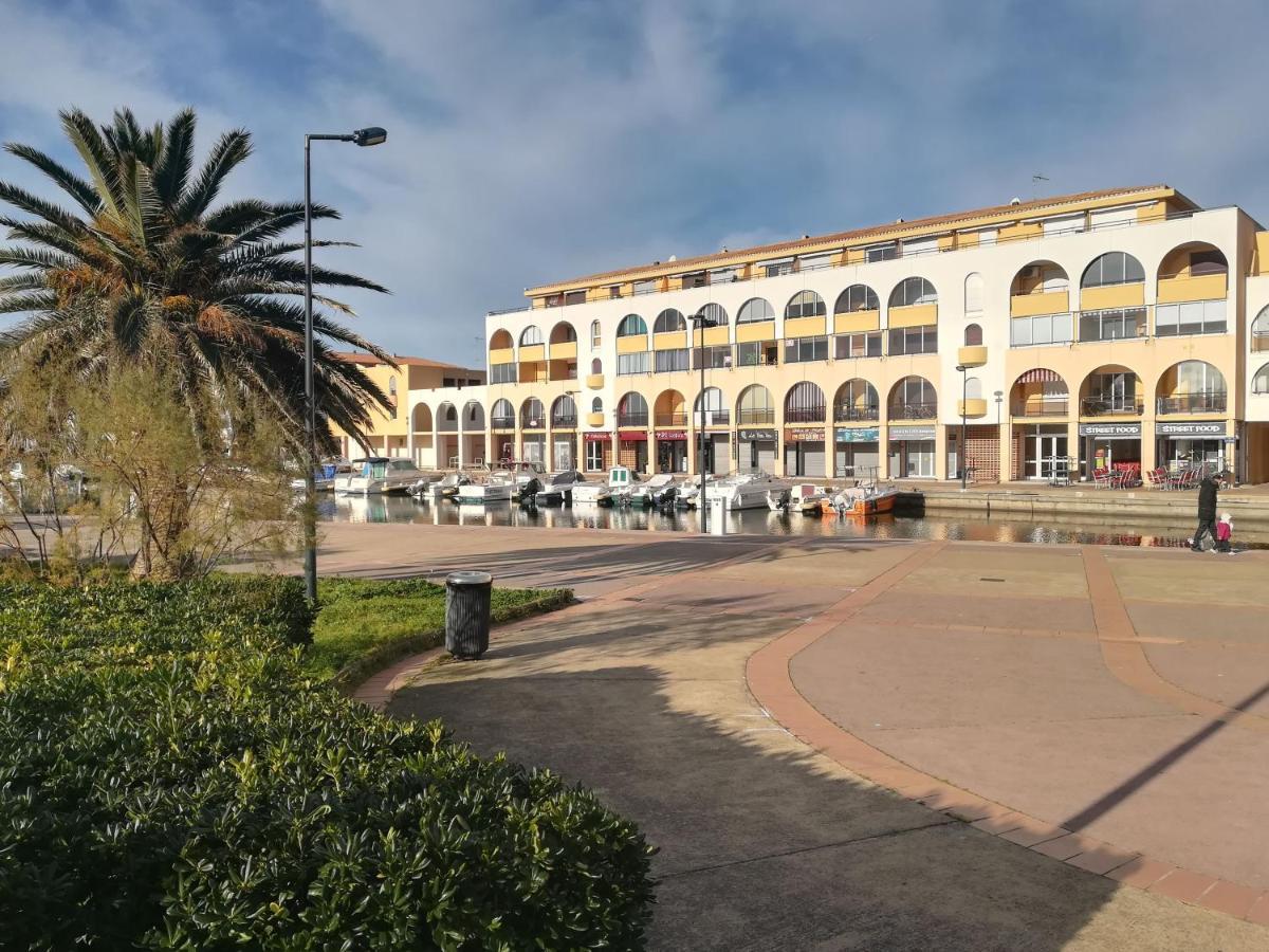4 Personnes, Marina à * Sète