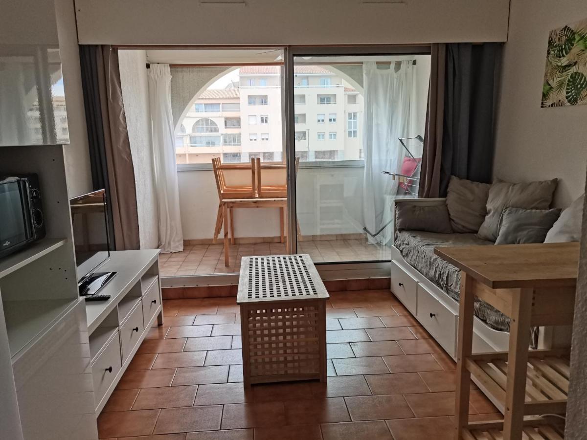 4 Personnes, Marina à Appartement